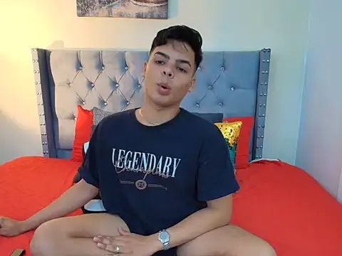 Snapshot of stewart_mateo_ chatting on October 7, 2025, 2:01 am stewart mateo online show from October 7, 2025, 2:01 am