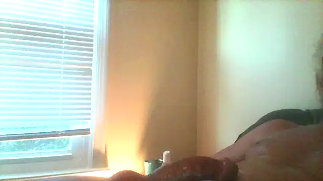 Snapshot of marcie2963 chatting on February 24, 2026, 12:39 pm marcie2963 online show from February 24, 2026, 12:39 pm