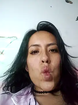 Snapshot of Queen_Ashly chatting on November 10, 2025, 5:01 am Queen Ashly online show from November 10, 2025, 5:01 am