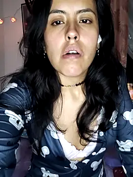 Snapshot of Queen_Ashly chatting on April 12, 2026, 3:21 am Queen Ashly online show from April 12, 2026, 3:21 am