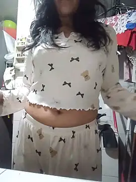 Snapshot of Queen_Ashly chatting on May 15, 2026, 3:04 am Queen Ashly online show from May 15, 2026, 3:04 am