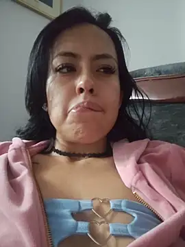 Snapshot of Queen_Ashly chatting on November 21, 2025, 12:09 am Queen Ashly online show from November 21, 2025, 12:09 am