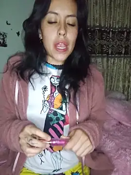 Snapshot of Queen_Ashly chatting on November 22, 2025, 12:10 am Queen Ashly online show from November 22, 2025, 12:10 am