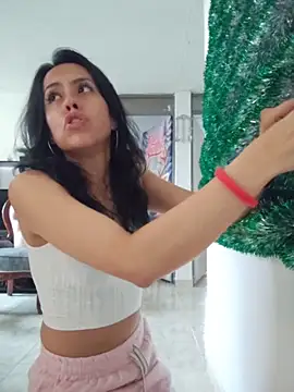 Snapshot of Queen_Ashly chatting on November 30, 2025, 8:20 pm Queen Ashly online show from November 30, 2025, 8:20 pm