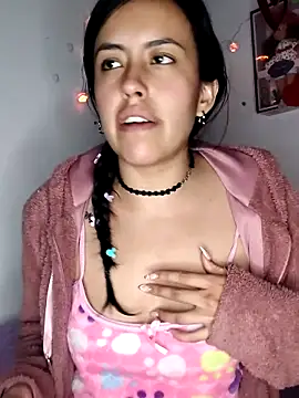 Snapshot of Queen_Ashly chatting on April 10, 2026, 2:51 am Queen Ashly online show from April 10, 2026, 2:51 am