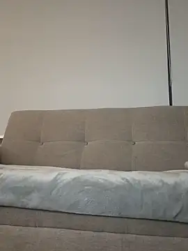 Alisha Olsen  online show from October 21, 2025, 4:45 am