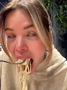 SMELLSEX online show from October 27, 2025, 6:31 pm