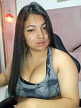 AbbieJoness   online show from November 21, 2025, 12:37 pm