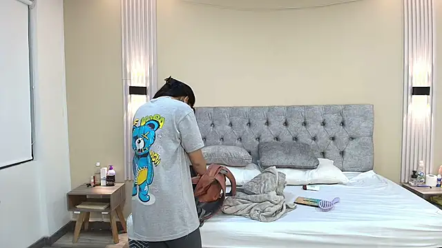 Snapshot of LiaMonroee_ chatting on September 22, 2025, 11:49 am LiaMonroee online show from September 22, 2025, 11:49 am