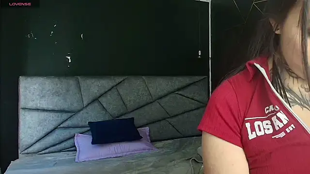 Snapshot of LiaMonroee_ chatting on November 9, 2025, 11:58 am LiaMonroee online show from November 9, 2025, 11:58 am