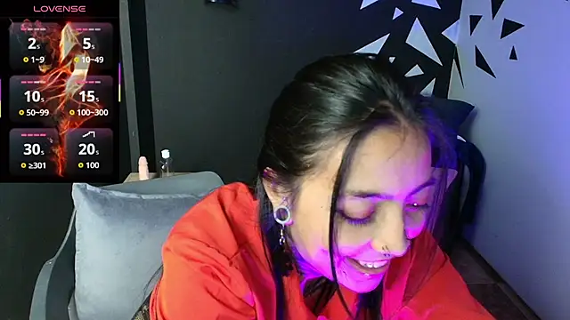 Snapshot of LiaMonroee_ chatting on October 20, 2025, 12:06 pm LiaMonroee online show from October 20, 2025, 12:06 pm