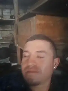 Snapshot of Loquendo2201 chatting on September 18, 2025, 4:21 pm Loquendo2201 online show from September 18, 2025, 4:21 pm