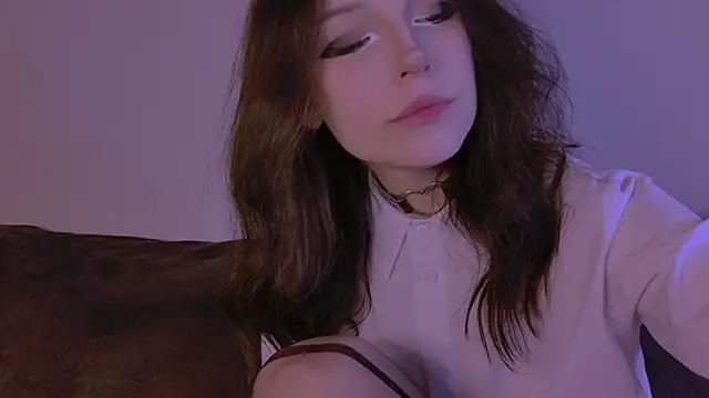 Snapshot of claire_bennett chatting on April 21, 2026, 2:51 am claire bennett online show from April 21, 2026, 2:51 am