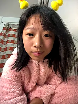 jingjing005 online show from December 2, 2025, 11:45 am