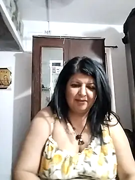 Snapshot of Jann_Riya333 chatting on March 14, 2026, 2:06 am Jann Riya333 online show from March 14, 2026, 2:06 am