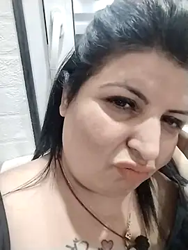 Snapshot of Jann_Riya333 chatting on February 9, 2026, 3:32 pm Jann Riya333 online show from February 9, 2026, 3:32 pm