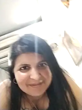 Snapshot of Jann_Riya333 chatting on May 9, 2026, 6:11 pm Jann Riya333 online show from May 9, 2026, 6:11 pm