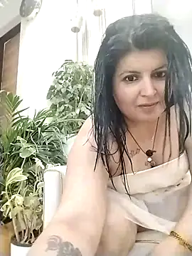 Snapshot of Jann_Riya333 chatting on April 8, 2026, 3:35 pm Jann Riya333 online show from April 8, 2026, 3:35 pm