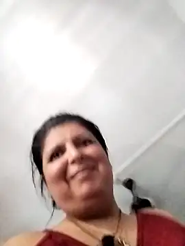 Snapshot of Jann_Riya333 chatting on May 7, 2026, 7:45 am Jann Riya333 online show from May 7, 2026, 7:45 am