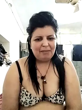 Snapshot of Jann_Riya333 chatting on February 4, 2026, 5:41 pm Jann Riya333 online show from February 4, 2026, 5:41 pm