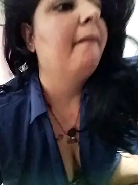 Snapshot of Jann_Riya333 chatting on October 17, 2025, 2:04 am Jann Riya333 online show from October 17, 2025, 2:04 am