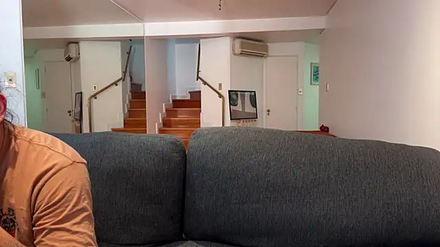 Snapshot of lenruy chatting on February 6, 2026, 12:39 am lenruy online show from February 6, 2026, 12:39 am