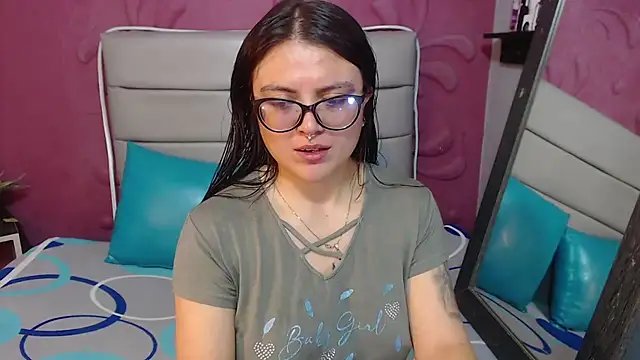 Cailing Zu online show from October 1, 2025, 7:40 pm