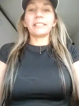 Snapshot of Ms_lunaRose chatting on February 9, 2026, 5:44 pm Ms lunaRose online show from February 9, 2026, 5:44 pm