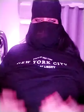 lilyan12 online show from March 21, 2026, 2:13 am