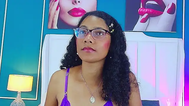 AuraRise online show from September 17, 2025, 3:52 am