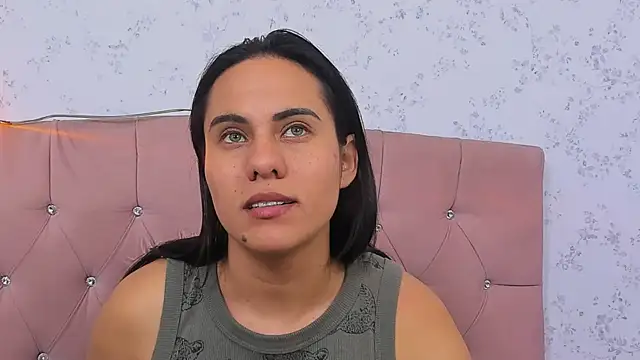Snapshot of Maddy-Johnson- chatting on September 18, 2025, 1:47 pm Maddy-Johnson- online show from September 18, 2025, 1:47 pm