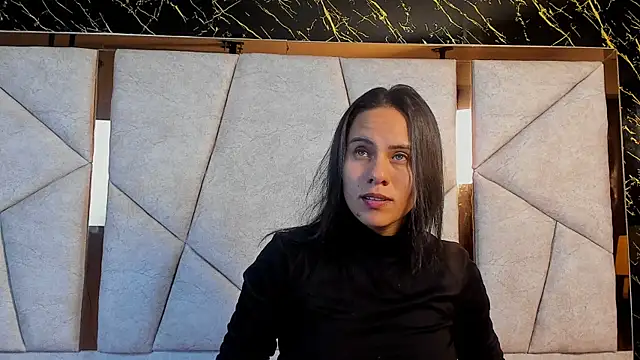 Snapshot of Maddy-Johnson- chatting on September 10, 2025, 3:05 am Maddy-Johnson- online show from September 10, 2025, 3:05 am
