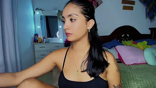 Snapshot of mia_yireth chatting on October 17, 2025, 1:53 am mia yireth online show from October 17, 2025, 1:53 am