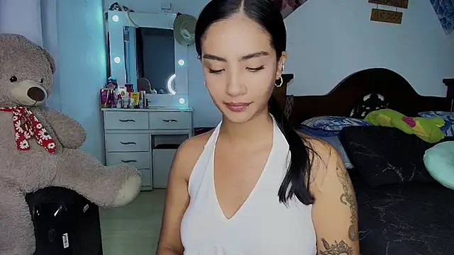 Snapshot of mia_yireth chatting on October 9, 2025, 1:28 am mia yireth online show from October 9, 2025, 1:28 am