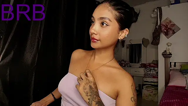 Snapshot of mia_yireth chatting on September 29, 2025, 1:01 am mia yireth online show from September 29, 2025, 1:01 am