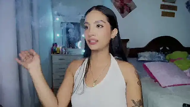 Snapshot of mia_yireth chatting on October 14, 2025, 12:11 am mia yireth online show from October 14, 2025, 12:11 am