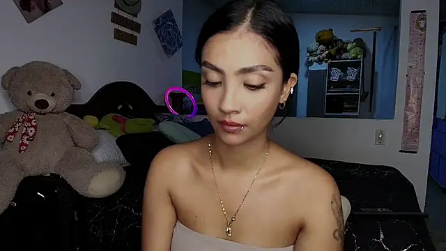 Snapshot of mia_yireth chatting on September 25, 2025, 11:44 pm mia yireth online show from September 25, 2025, 11:44 pm