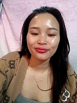 Snapshot of Lili_lovely chatting on November 22, 2025, 2:10 am Lili lovely online show from November 22, 2025, 2:10 am