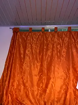 Snapshot of Nezuko-uWux chatting on November 14, 2025, 6:06 am Nezuko-uWux online show from November 14, 2025, 6:06 am