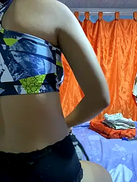 Snapshot of Nezuko-uWux chatting on October 19, 2025, 9:17 pm Nezuko-uWux online show from October 19, 2025, 9:17 pm