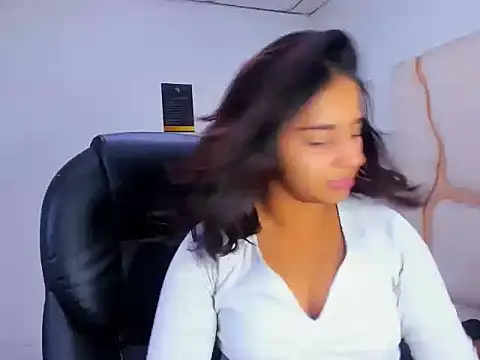 ScarletDoll online show from November 27, 2025, 4:02 am