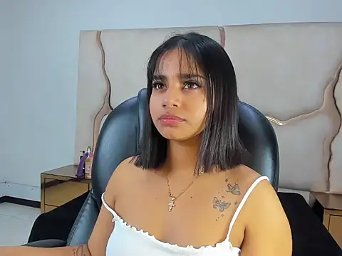 ScarletDoll online show from September 18, 2025, 2:58 am