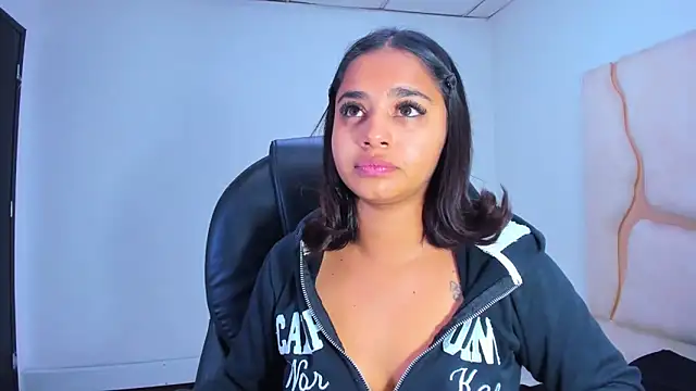 ScarletDoll online show from November 26, 2025, 4:56 am