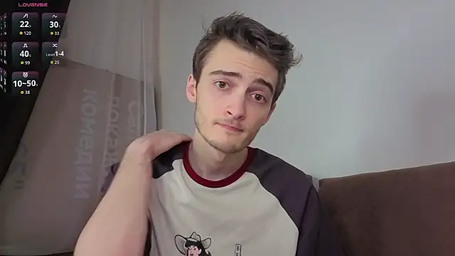 Snapshot of spider____man chatting on February 28, 2026, 5:01 pm spider man online show from February 28, 2026, 5:01 pm