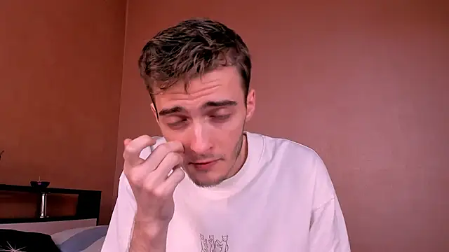 Snapshot of spider____man chatting on September 18, 2025, 10:29 am spider man online show from September 18, 2025, 10:29 am