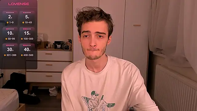 Snapshot of spider____man chatting on November 25, 2025, 4:51 pm spider man online show from November 25, 2025, 4:51 pm