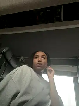 Snapshot of princesslivv chatting on September 14, 2025, 10:21 pm princesslivv online show from September 14, 2025, 10:21 pm