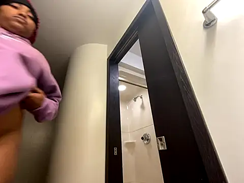 Snapshot of princesslivv chatting on November 5, 2025, 9:07 pm princesslivv online show from November 5, 2025, 9:07 pm