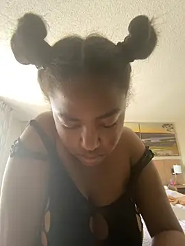 Snapshot of princesslivv chatting on September 27, 2025, 9:10 pm princesslivv online show from September 27, 2025, 9:10 pm