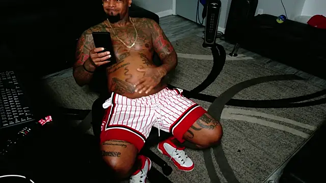 SLANGONDEMHOES online show from June 1, 2026, 6:57 am